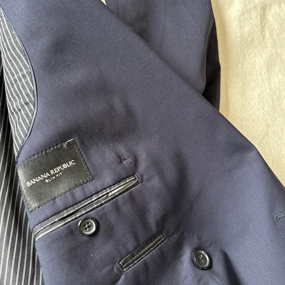 Banana Republic Double Breasted 40S Navy Blue Marzotto Wool Slim Blazer